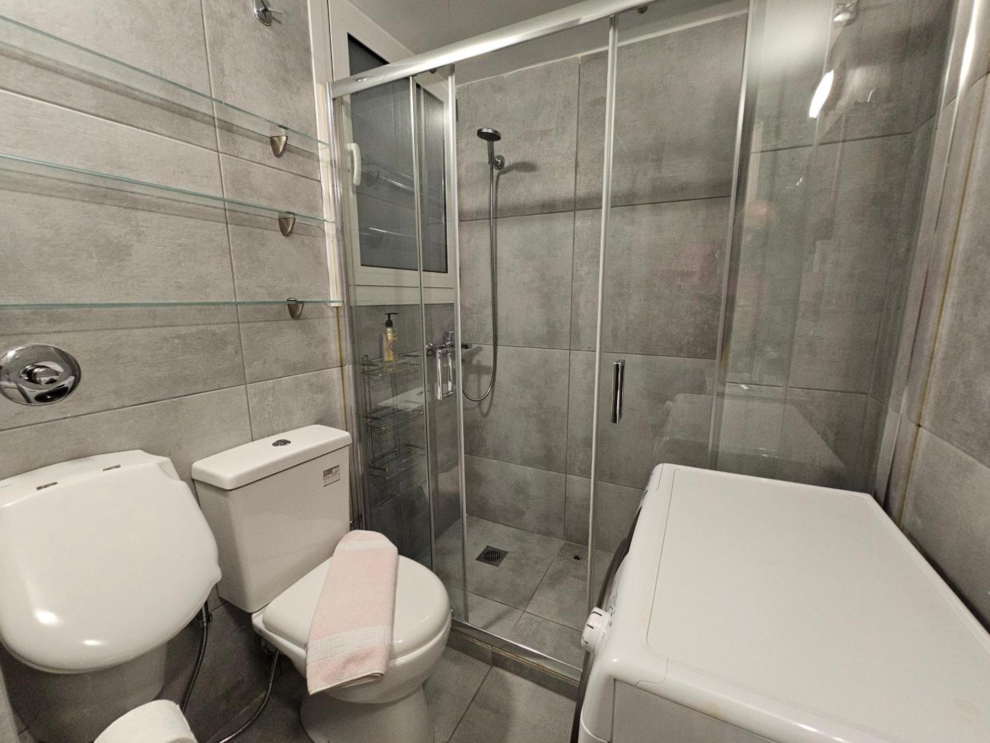 Apartment City's Corner Spot By Yha Athens