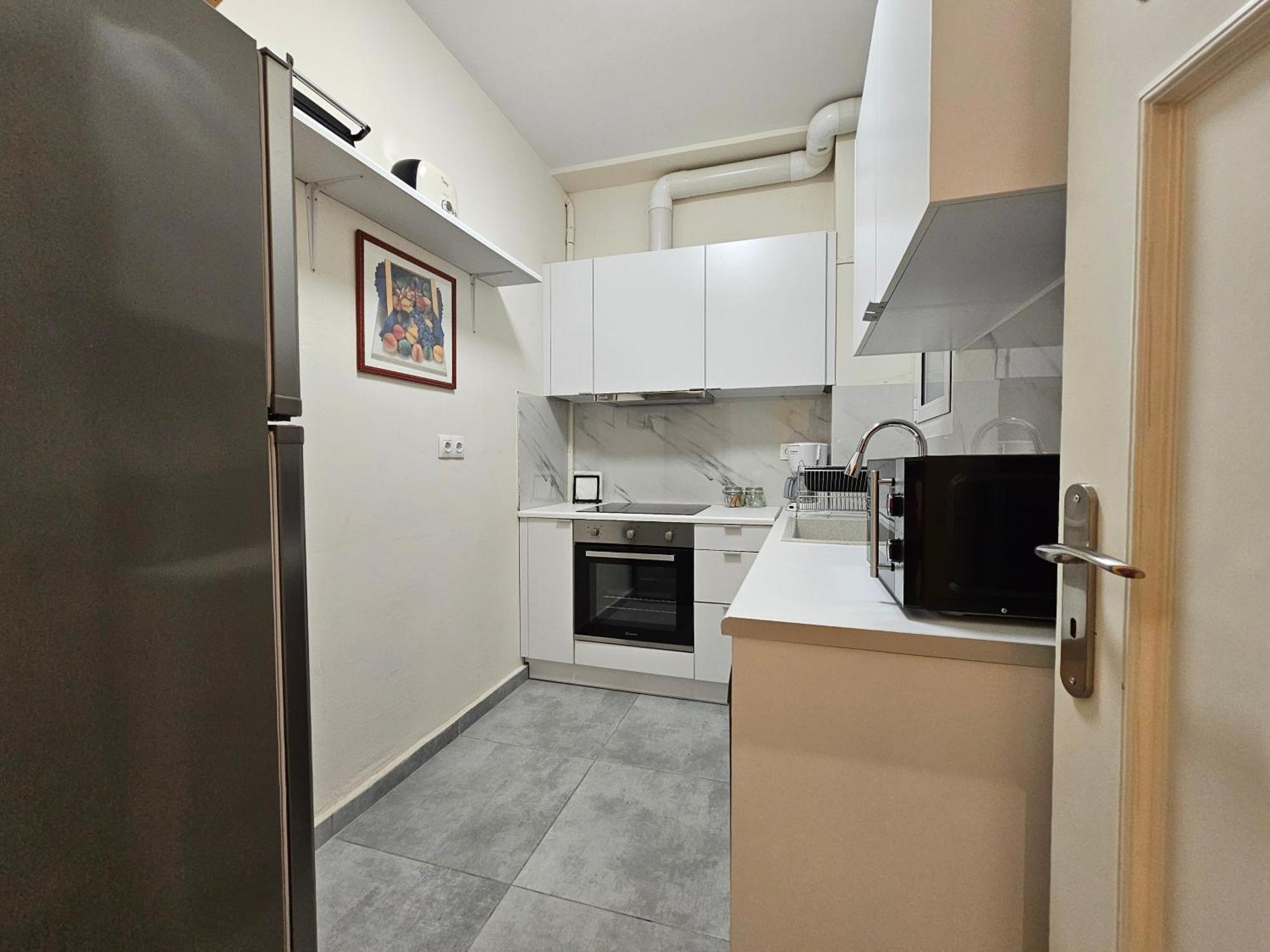 Apartment City's Corner Spot By Yha Athens