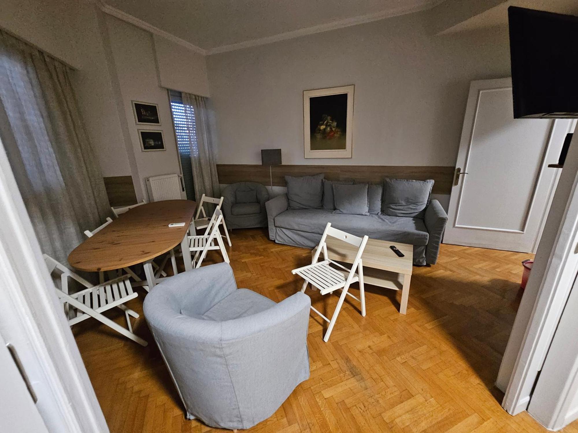 City's Corner Spot By Yha Athens